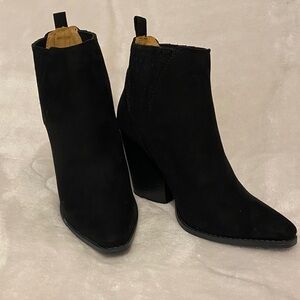 Qupid Sleek Black Ankle Booties